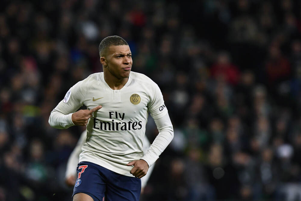 美股四连涨 标普500指数创收盘新高